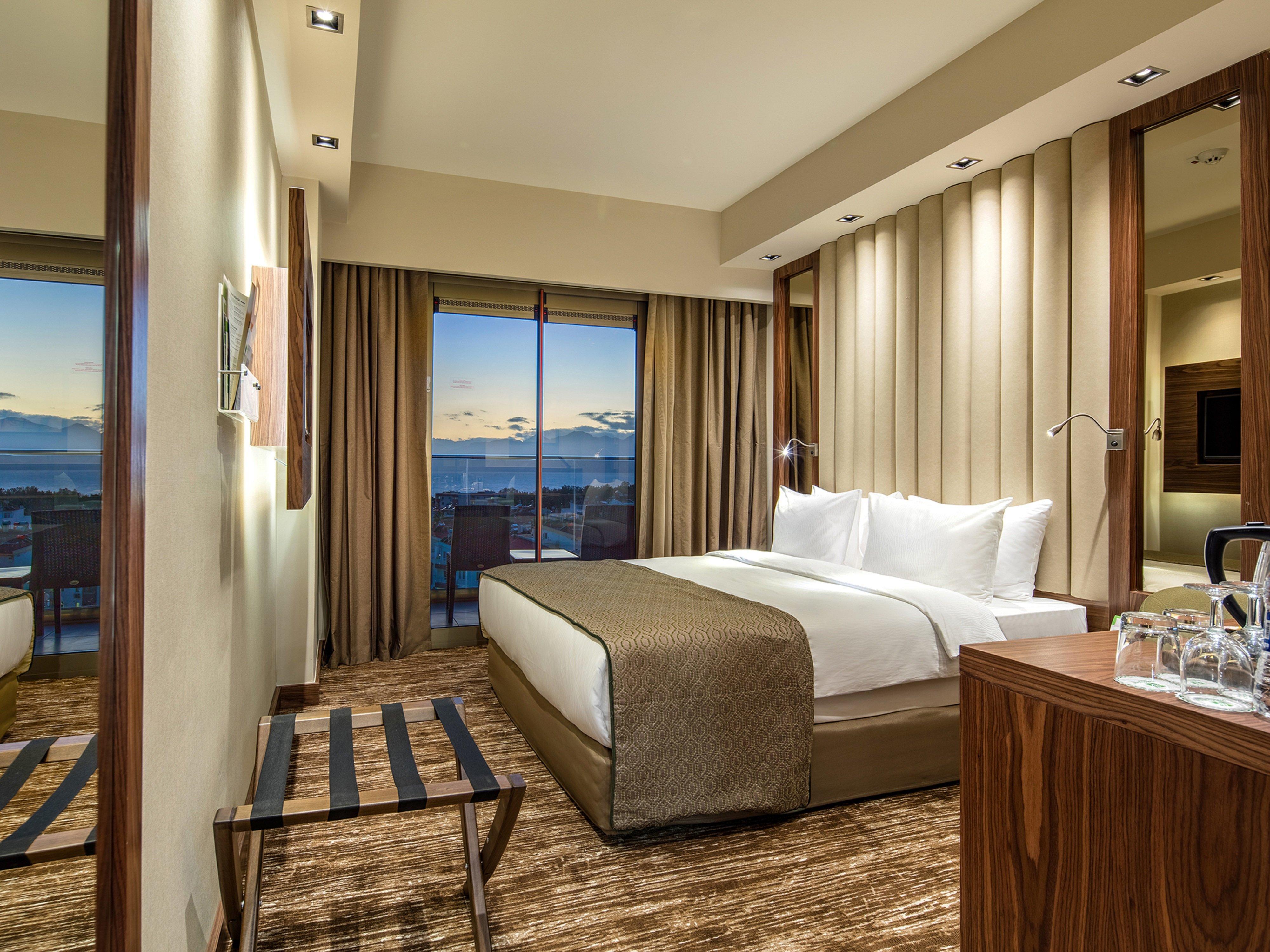 - Lara By Ihg Hotel 5*