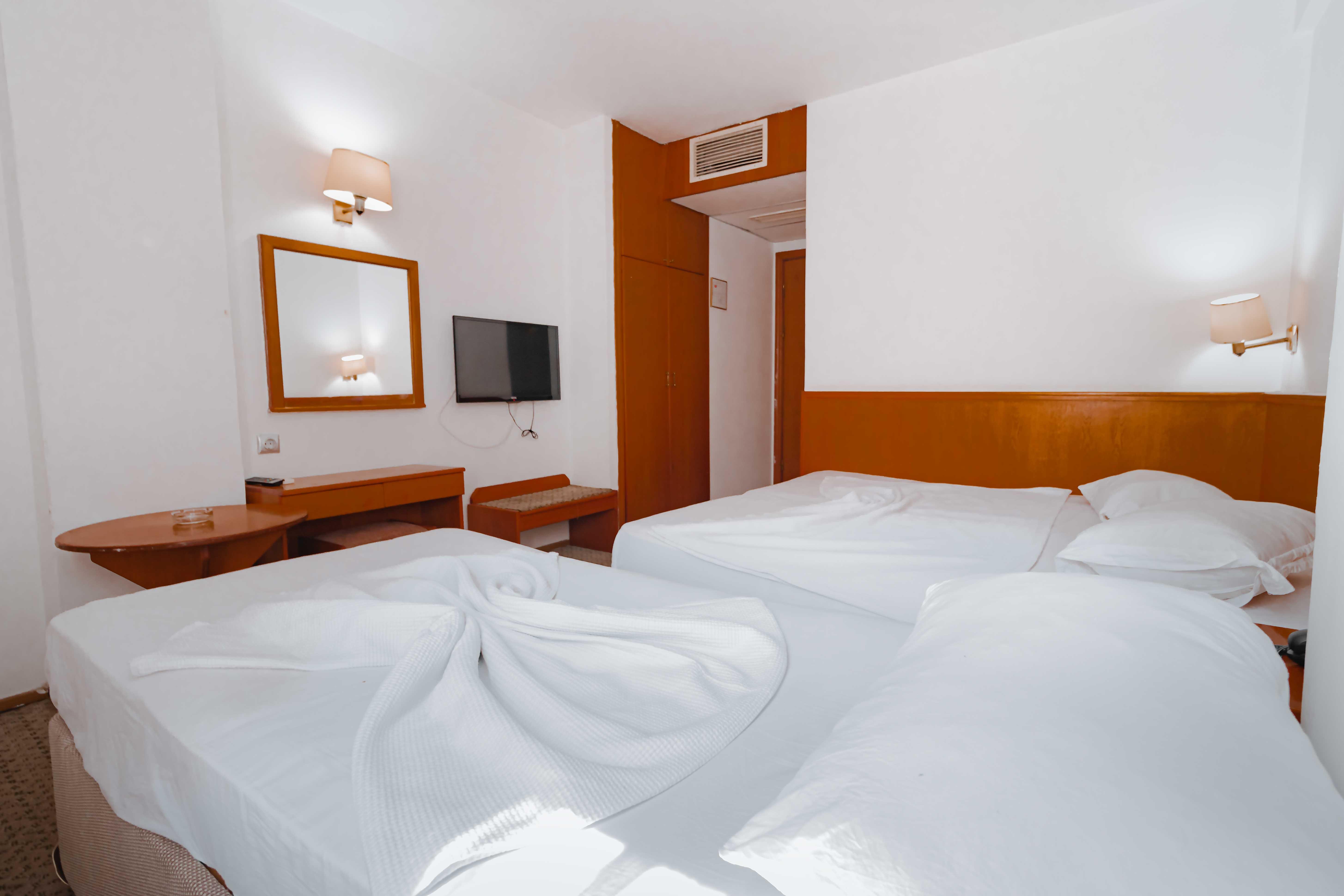 Otel Güleryüz