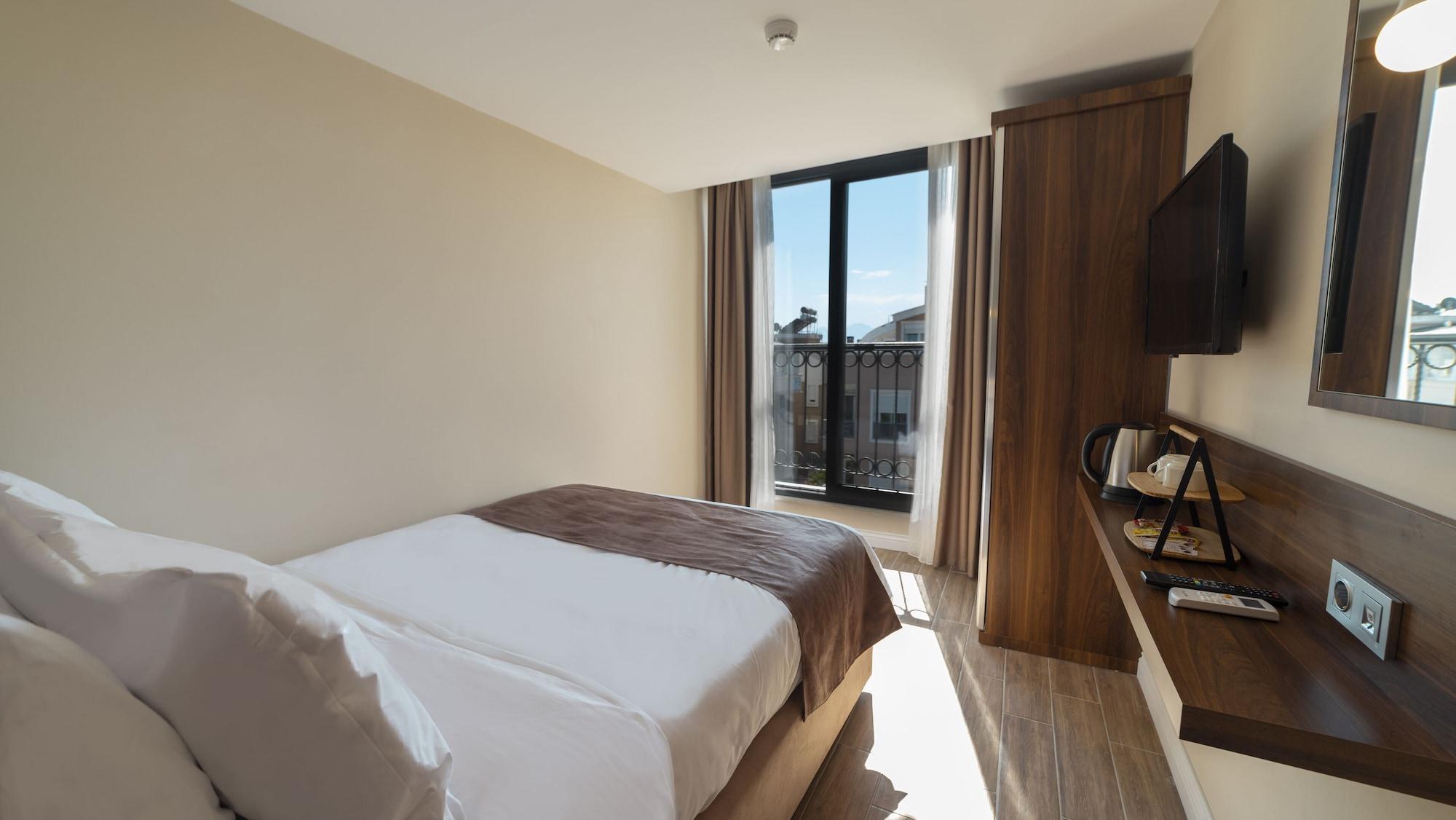 The Mori Club Otel 2*