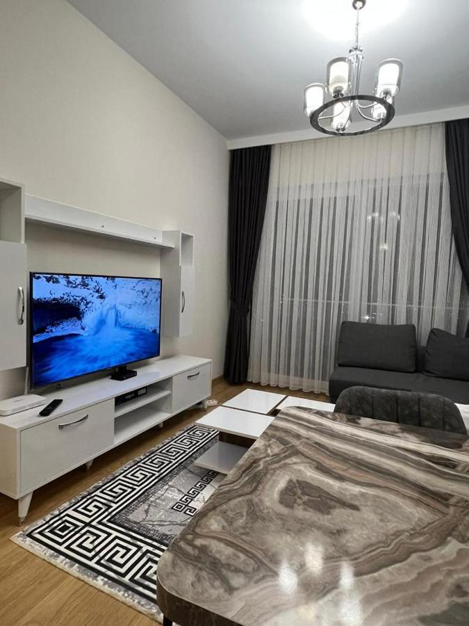 Apartment Fully Luxry With Swimming Pool *