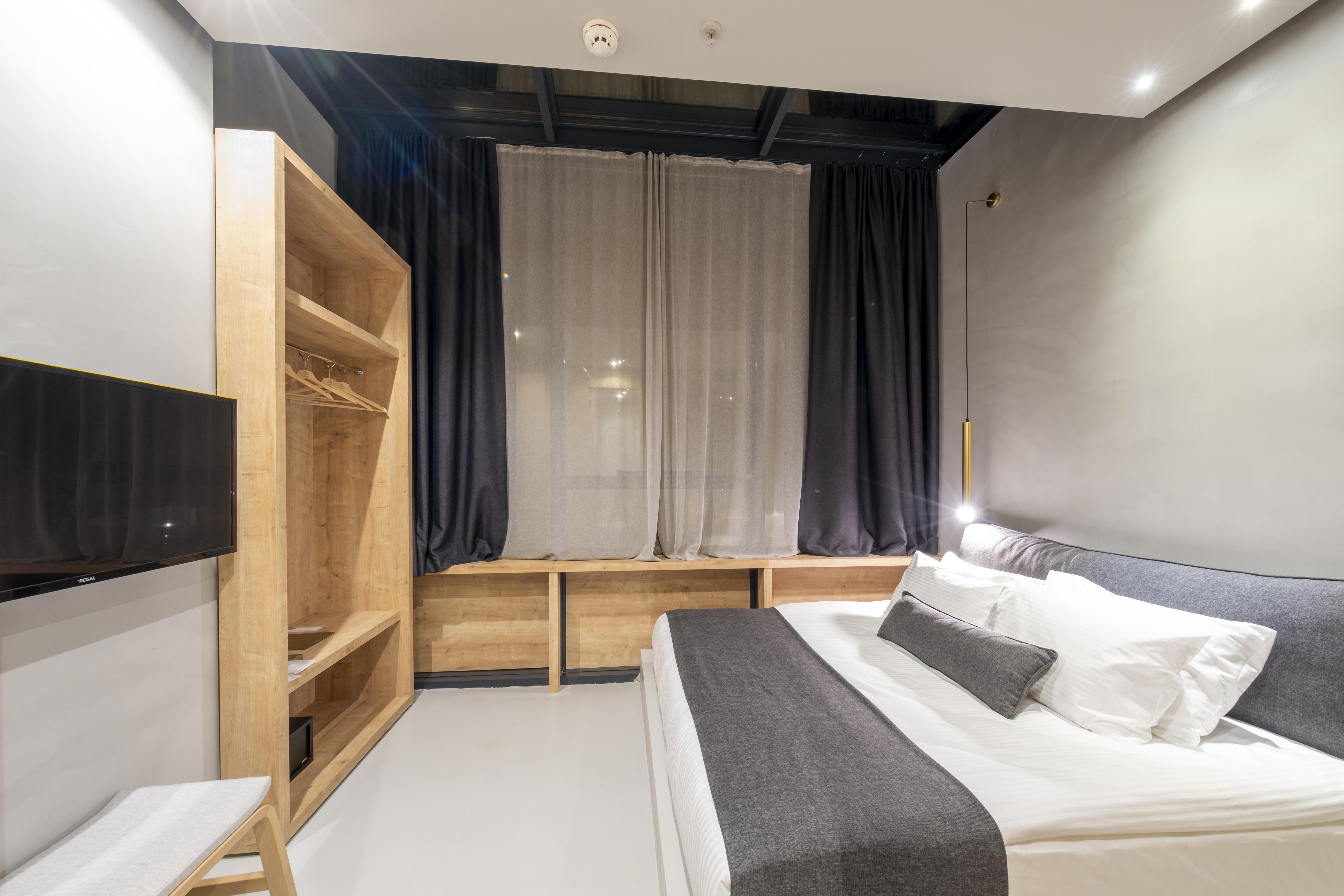 Ag Hotel 2*