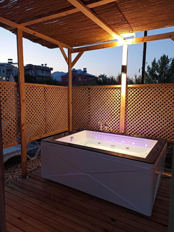 Lemon Tiny House Villa *