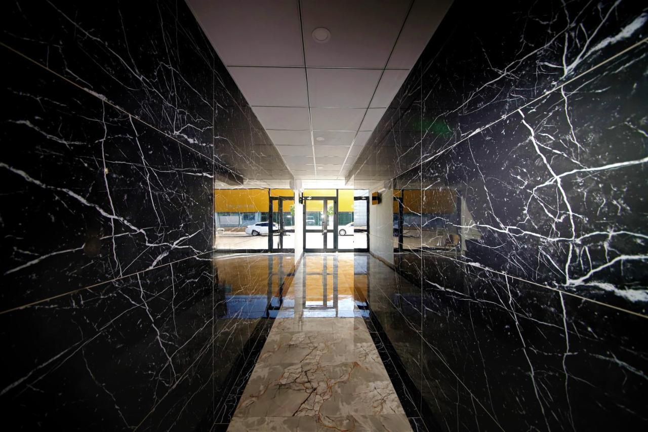 Adam Apart Aparthotel *