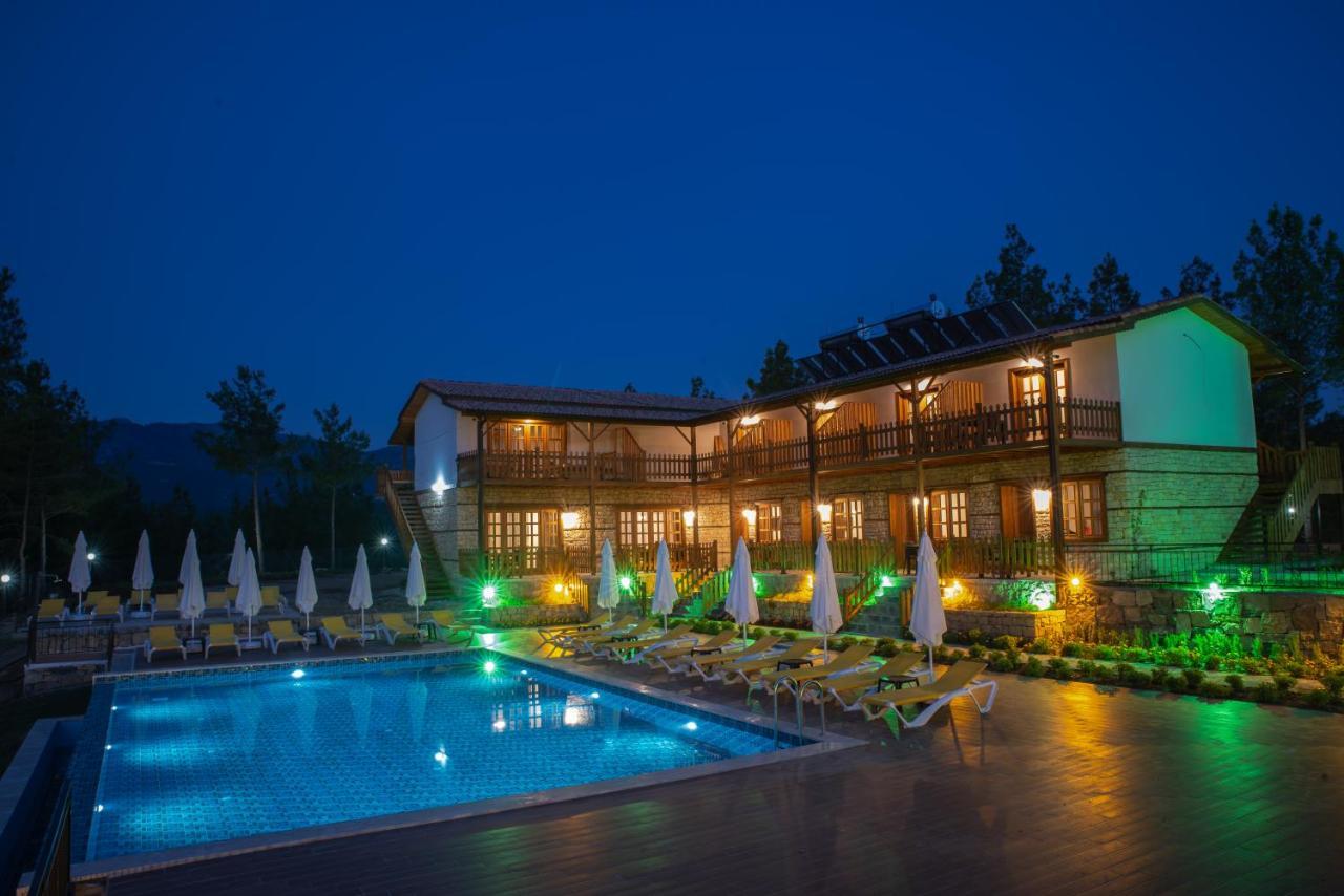 Maison Hill Hotel *