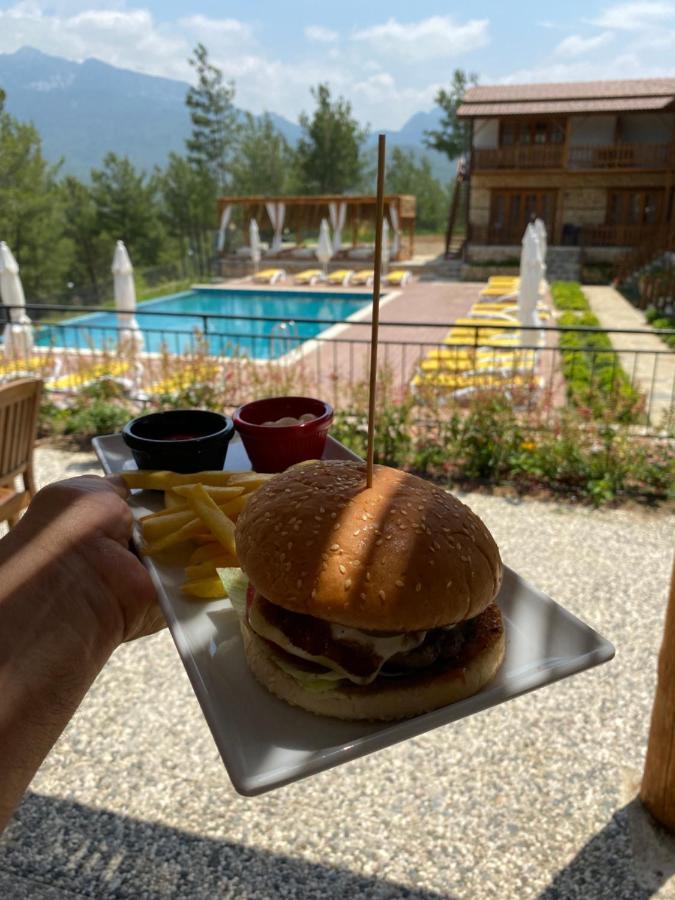 Maison Hill Hotel