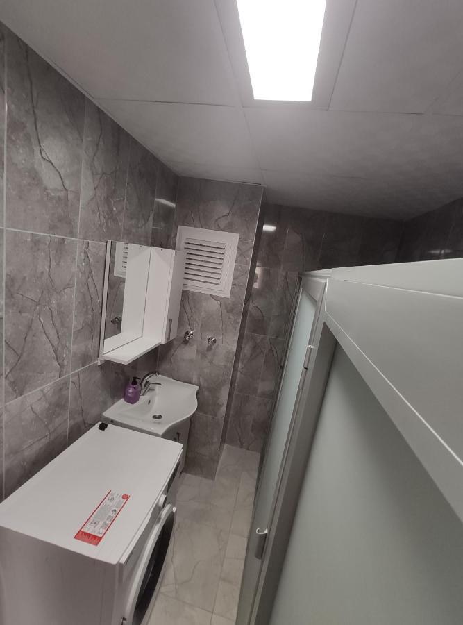 Hadrian And Apart Otel *