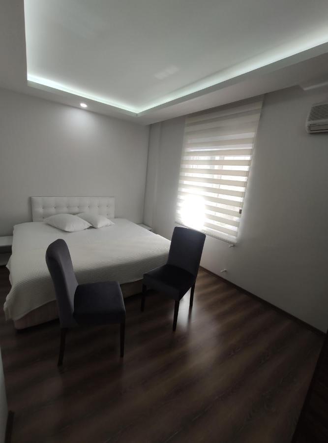 Apart Otel Hadrian And Antalya