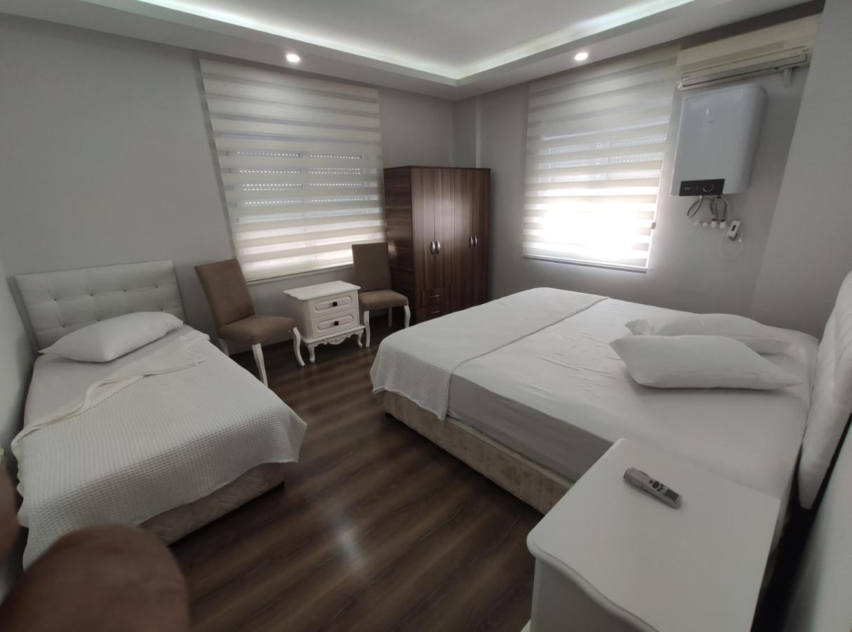 Apart Otel Hadrian And *