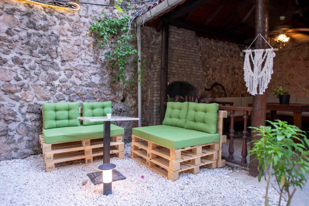 Casa Maria Hotel *