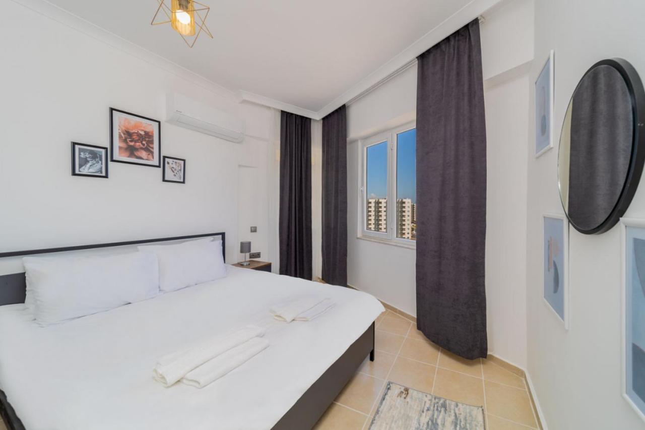 Sea View Near With Balcony In Aksu Appartement
