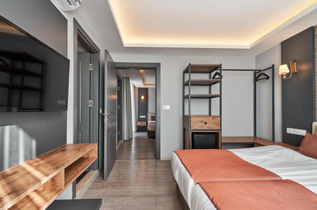 Lavia Lara Hotel