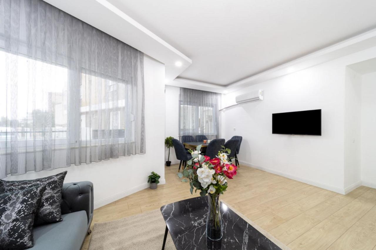 Apartment Flat Near Popular Attractions In Muratpasa