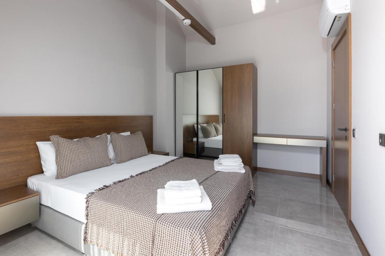 Bisuites Hostel *