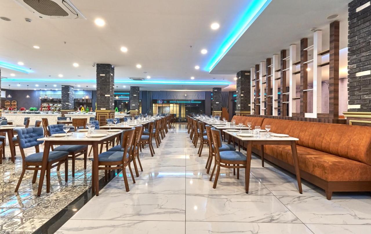 Otel Lavia Lara Antalya