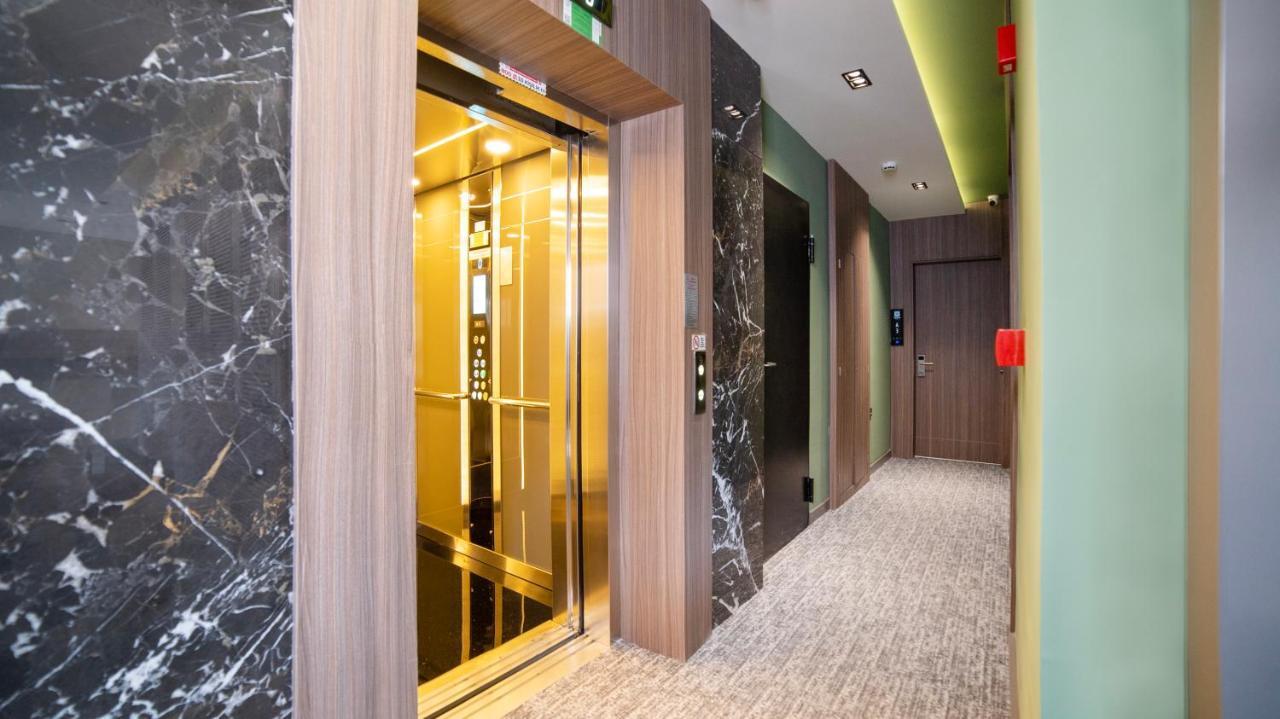 Aparthotel Vesta *