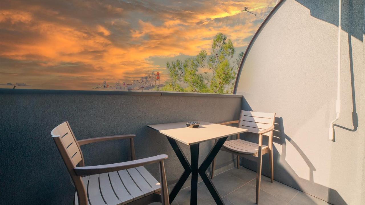 Vesta Aparthotel