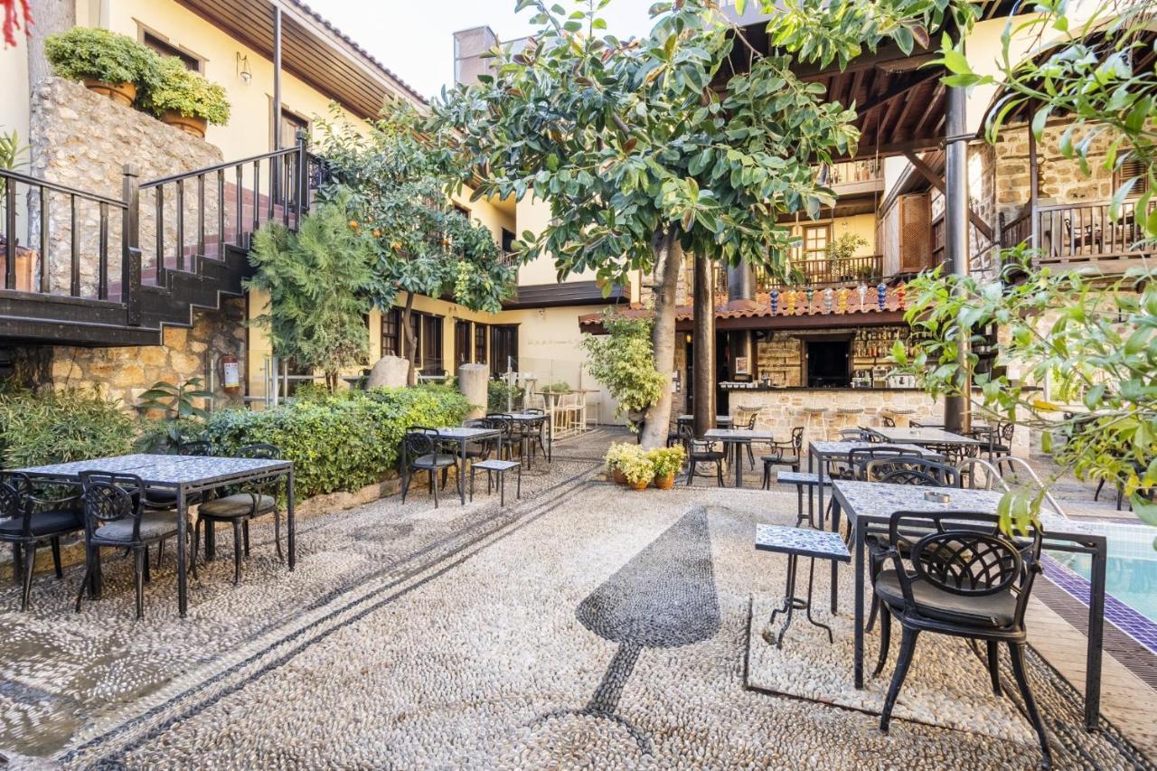 Lovely Studio Flat Near Hadrians Gate Antalya