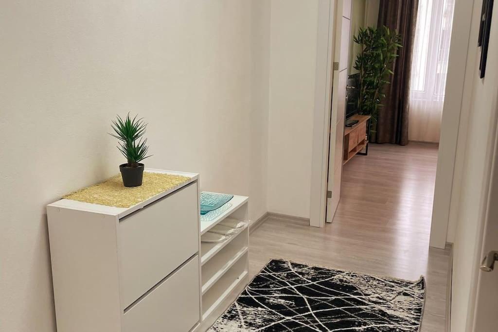 D304 Apartment
