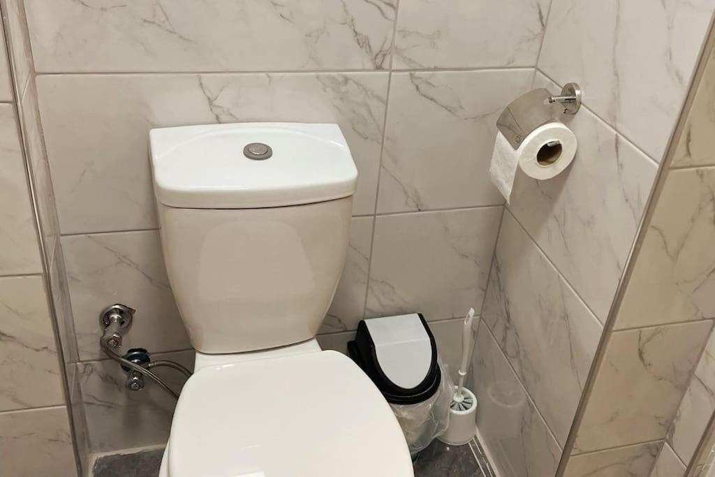 Apartment D304 *