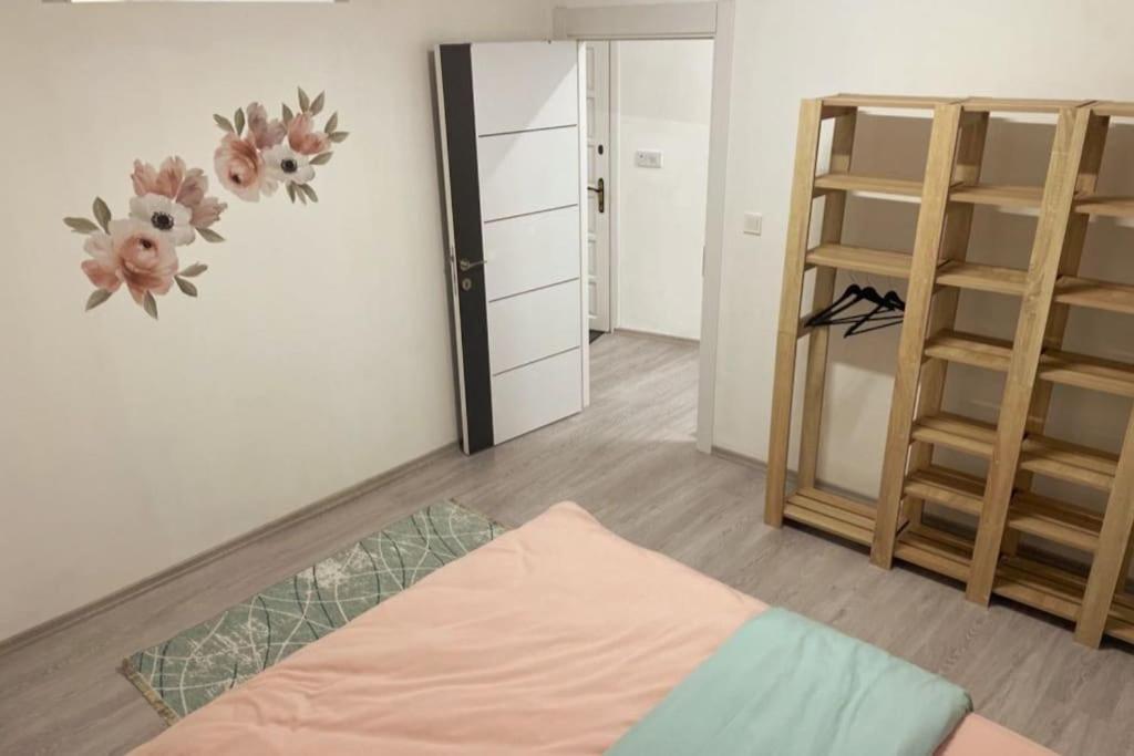 D304 Apartment