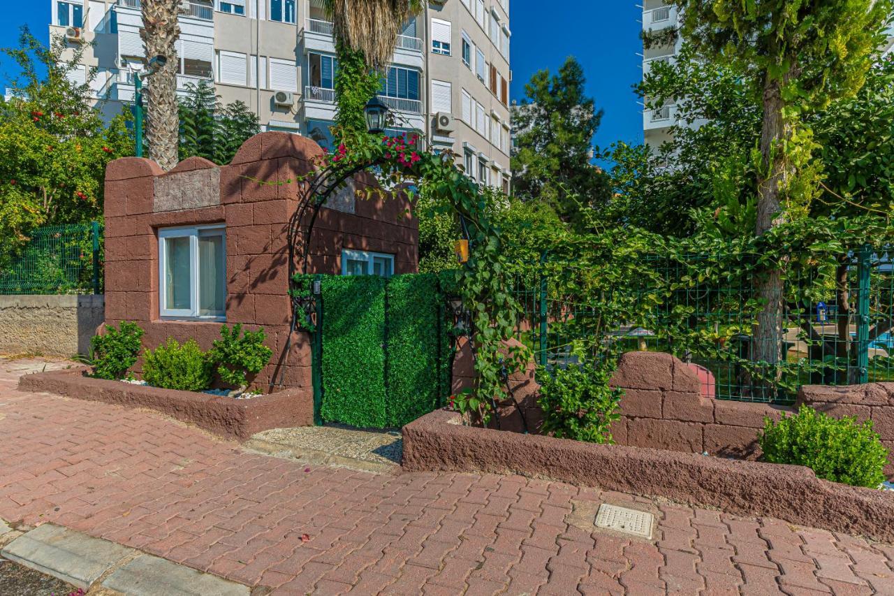 Melissas Lara Apartment Antalya