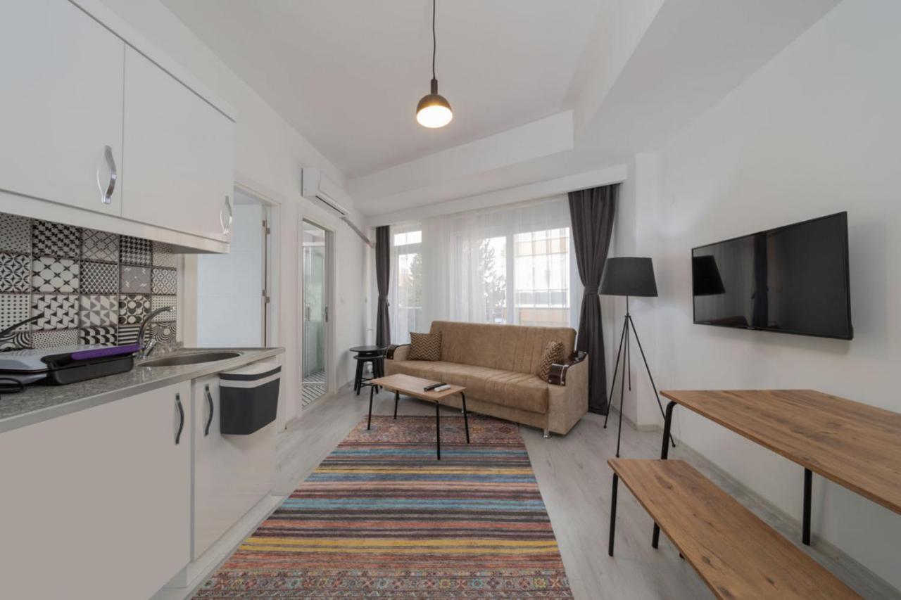 Apartment Modern And Cozy In Muratpasa