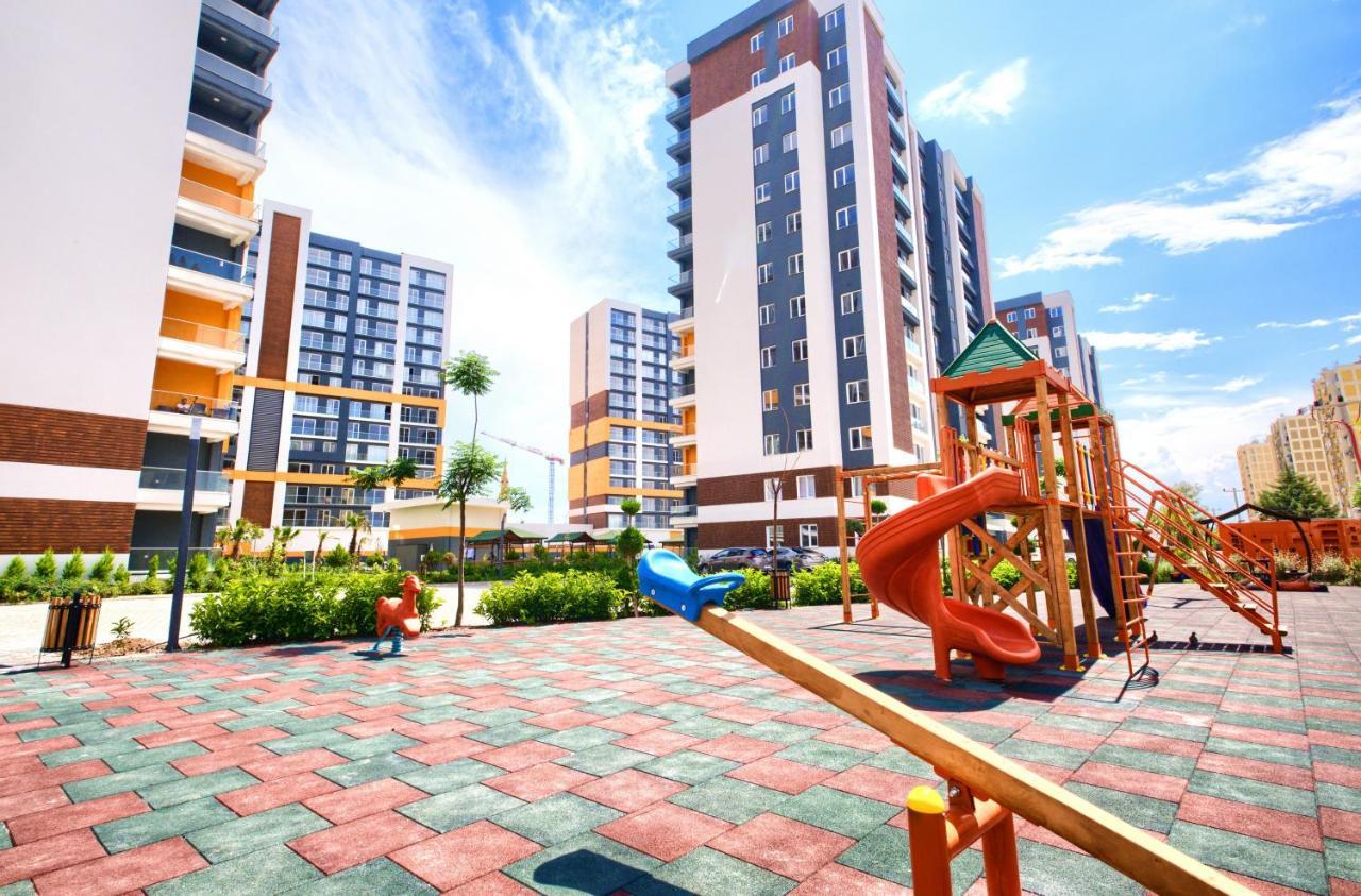 1207 By Newinn Apartment *