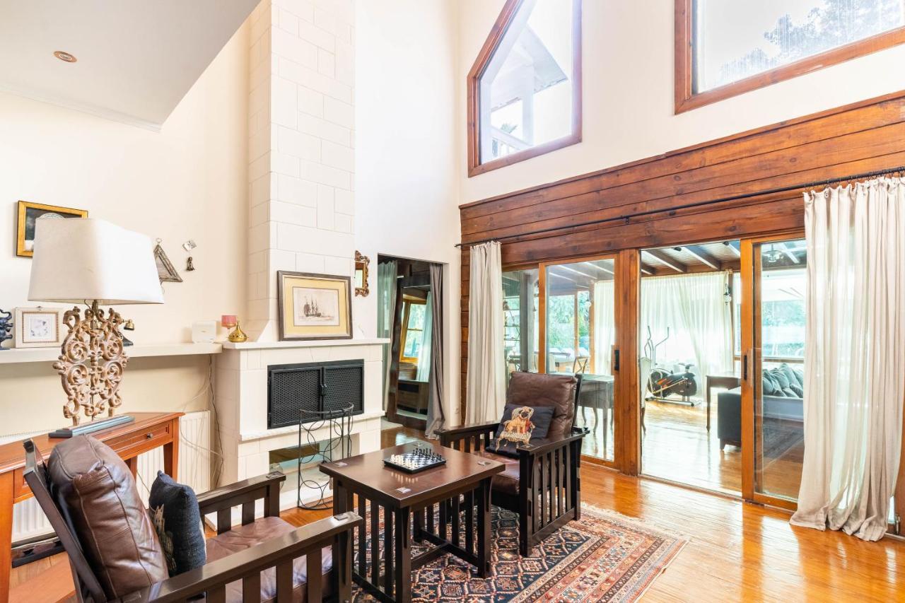 Very Special 6 Bdr Great For Family Reunions