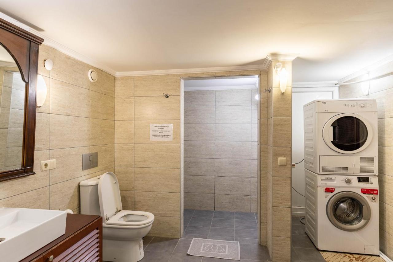 Very Special 6 Bdr Great For Family Reunions Villa