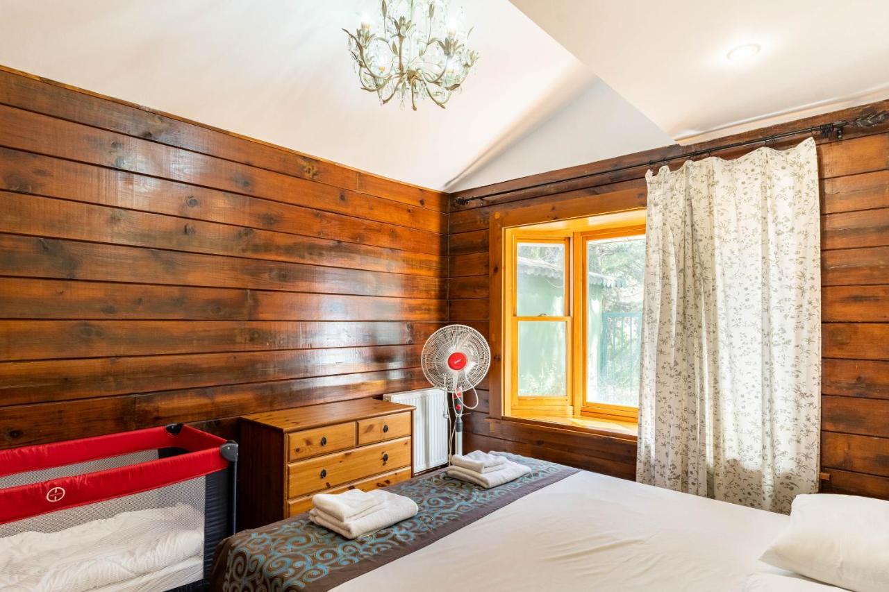 Very Special 6 Bdr Great For Family Reunions Villa