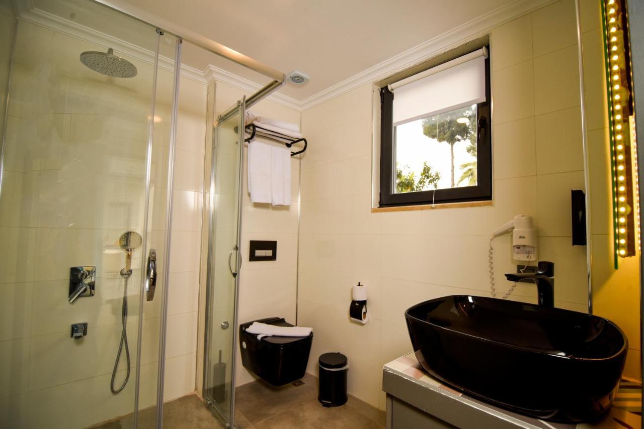 Remarkable Flat With Balcony Near Hadrian's Gate