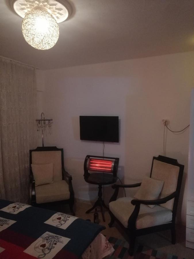 Kenyy Apartment *