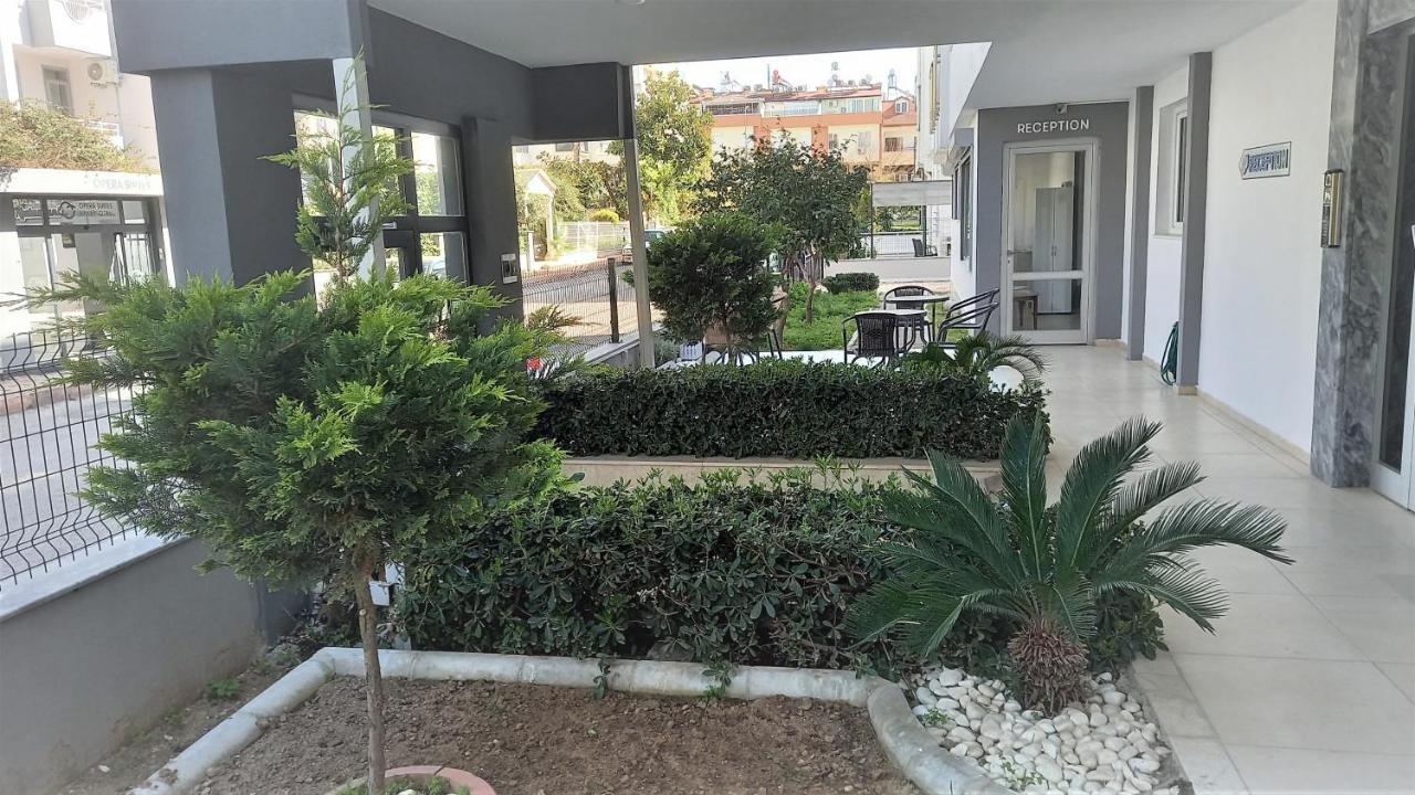 Mango Antalya