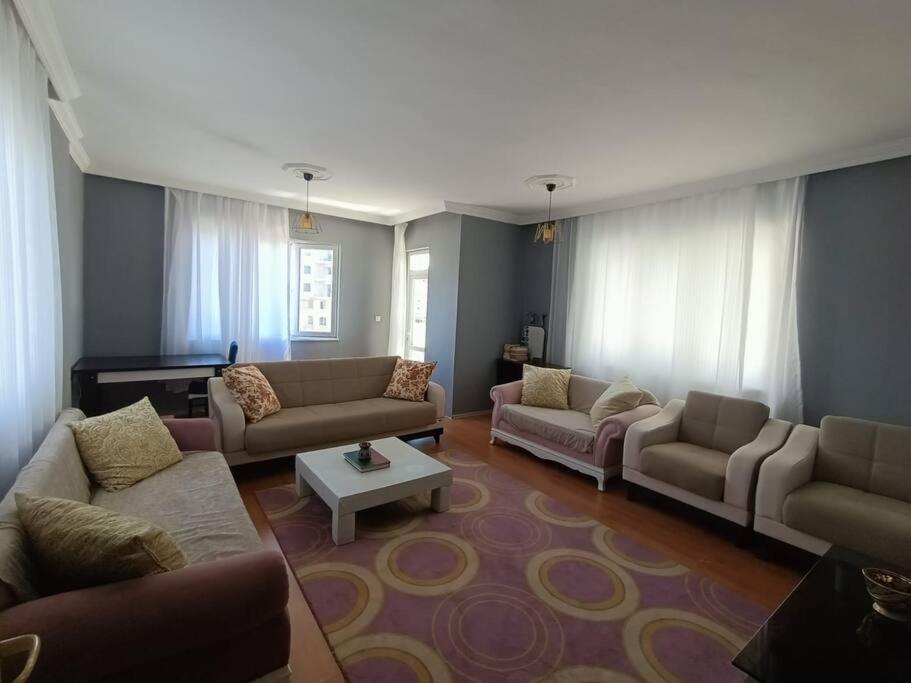 3+1 Daire.hizli Wifi,havalimani Plaj, Market Yakin Antalya