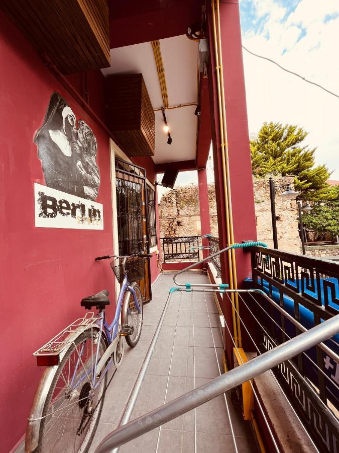 Berlin Hostel&street