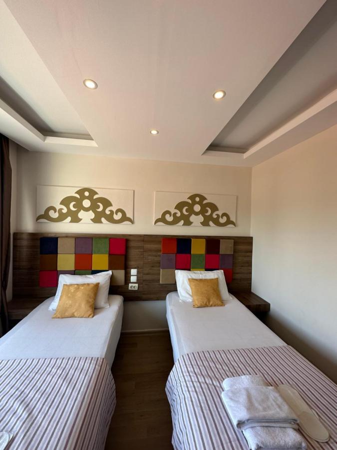 Hotel Twenty 2*