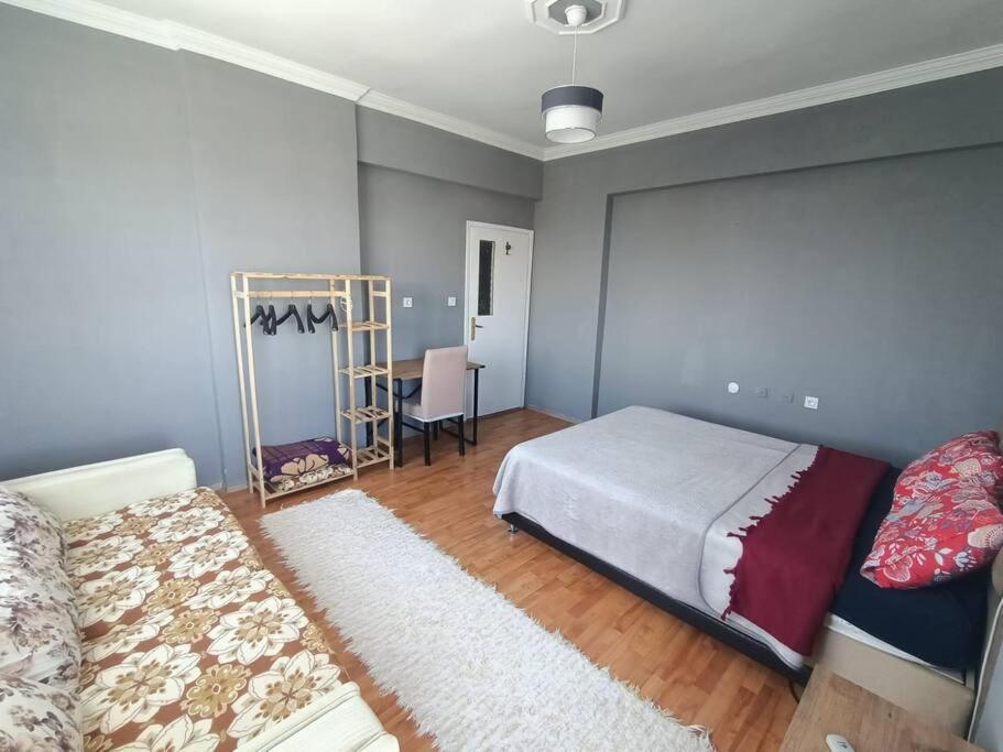 3+1 Daire.hizli Wifi,havalimani Plaj, Market Yakin Apartment