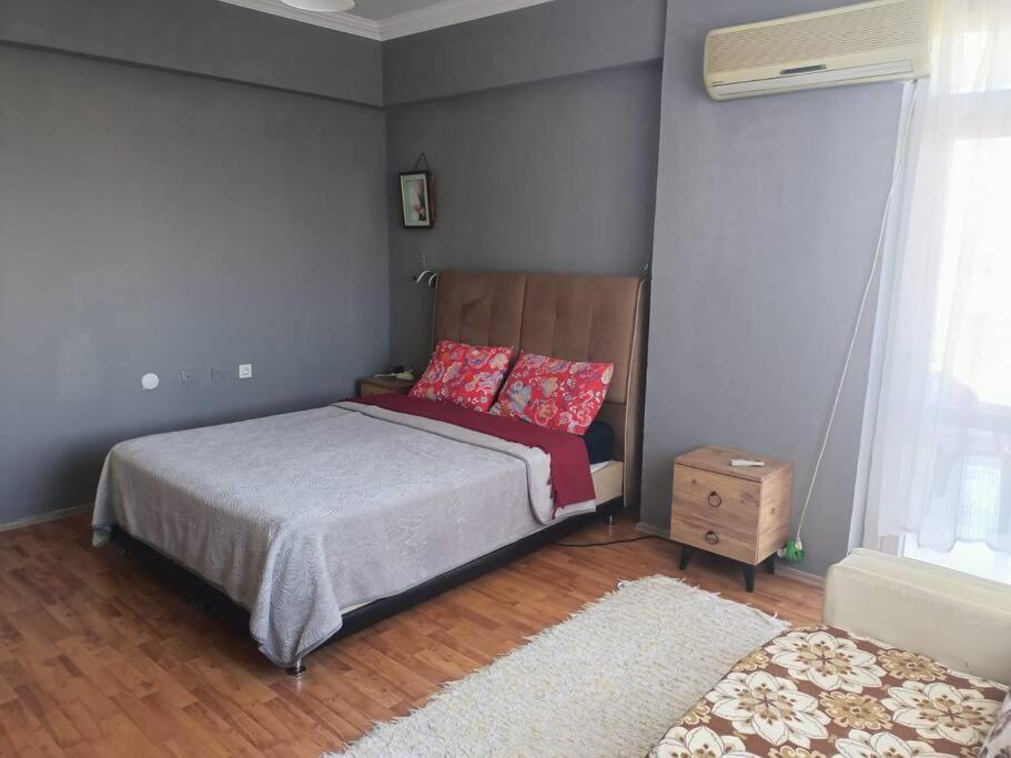 3+1 Daire.hizli Wifi,havalimani Plaj, Market Yakin