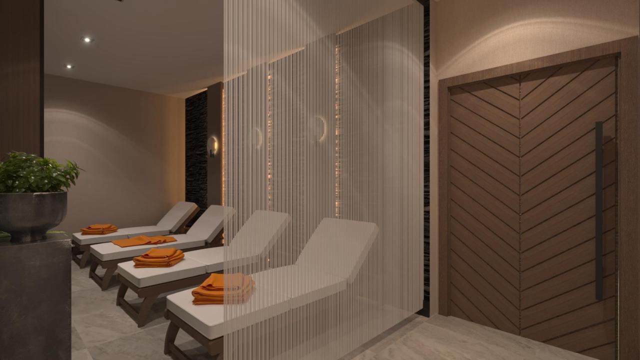 Lara Vista Suits & Spa