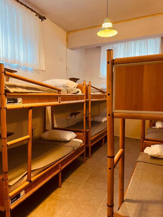 Berlin Hostel&street