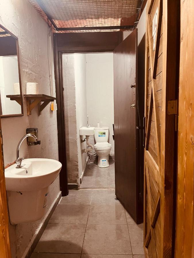 Berlin Hostel&street