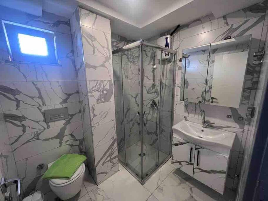 Avullar Palace Mit Pool In Apartment Antalya
