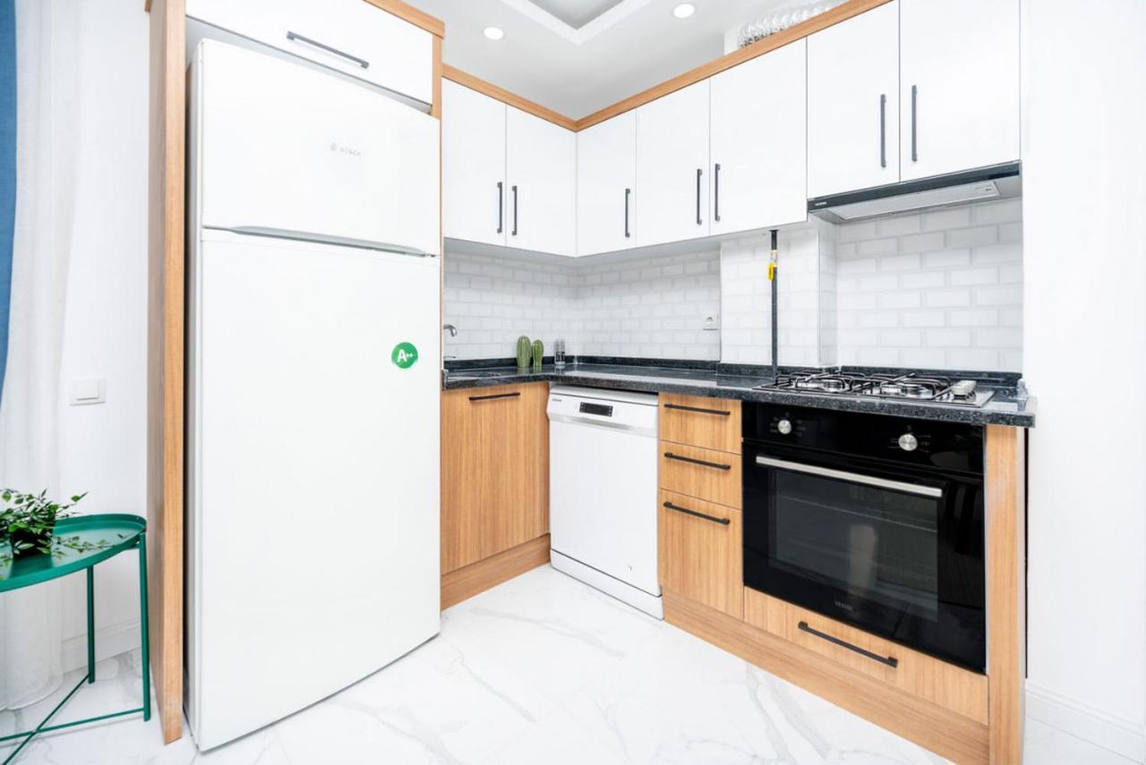 Missafir Modern Flat Near Beach In Muratpasa Apartment