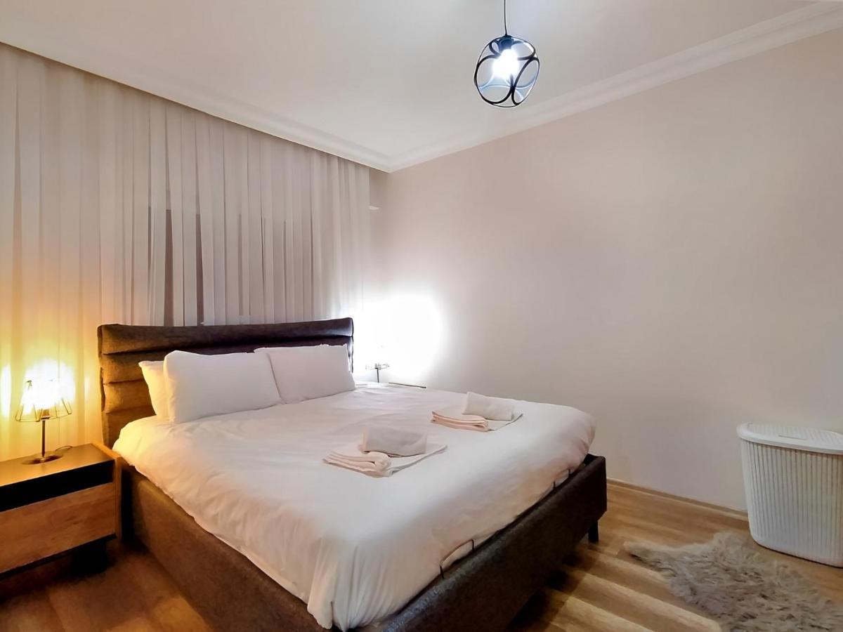 Spacious And Cozy In Muratpasa