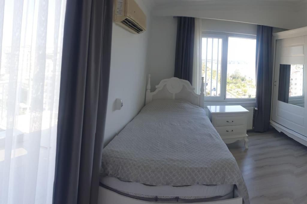 Konyaalti Plajinda Dublex Gemi Ev Apartment