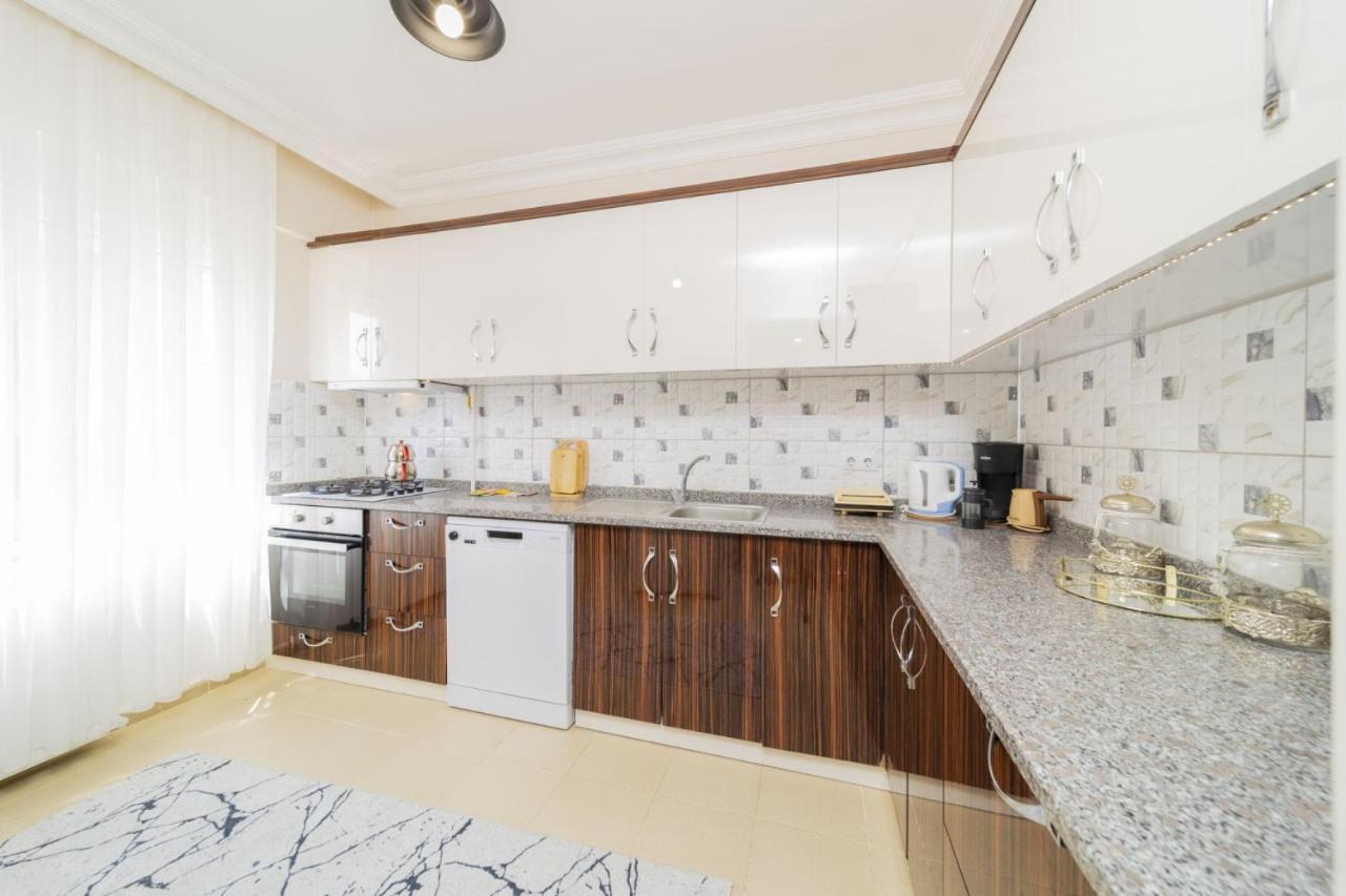 Spacious And Cozy In Muratpasa Apartment Antalya