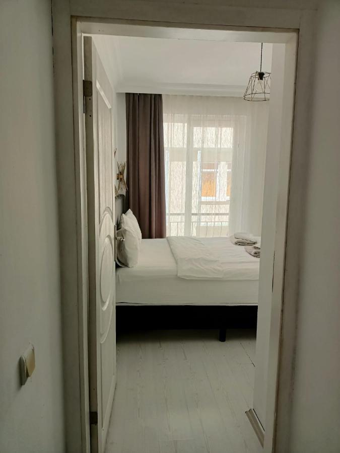 Vienna * Antalya