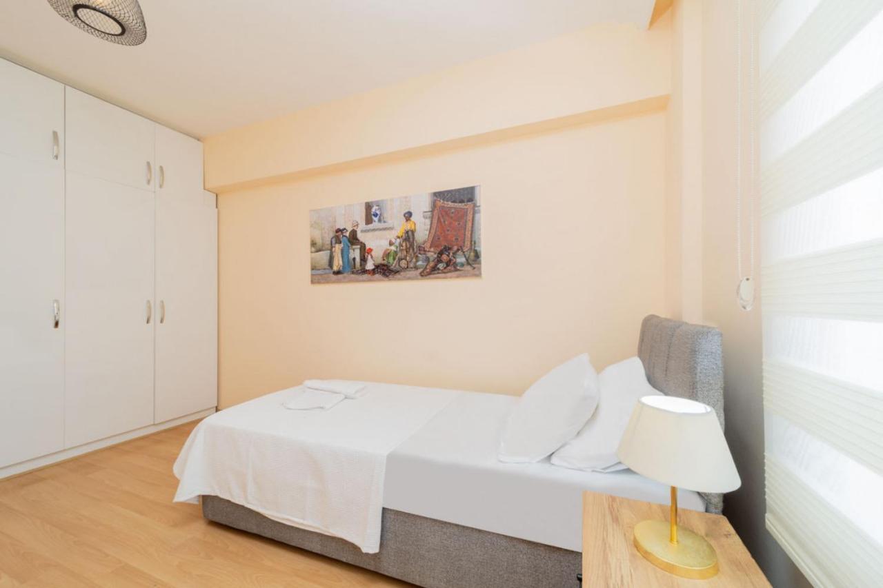 Cozy Flat With Balcony 5 Min To Konyaalti Appartement Antalya