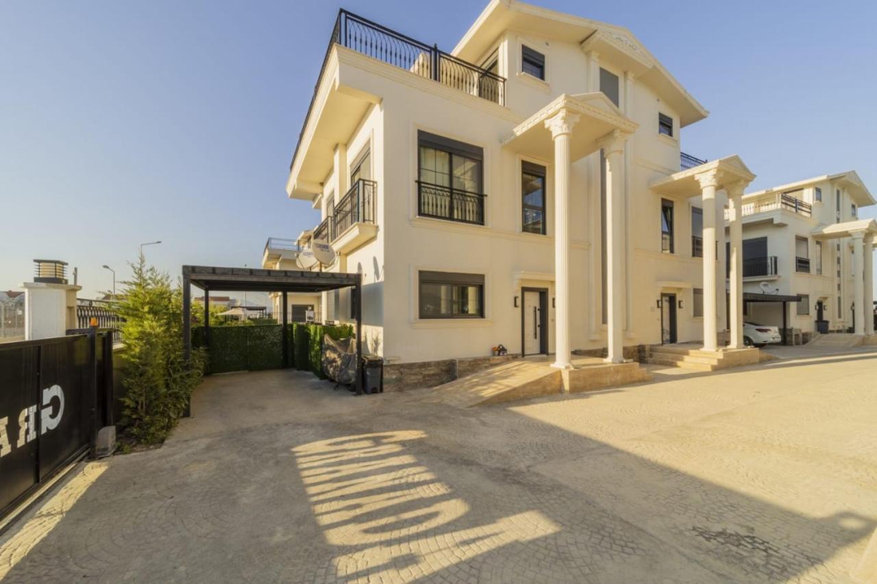 Exquisite With Private Pool In Belek Villa *