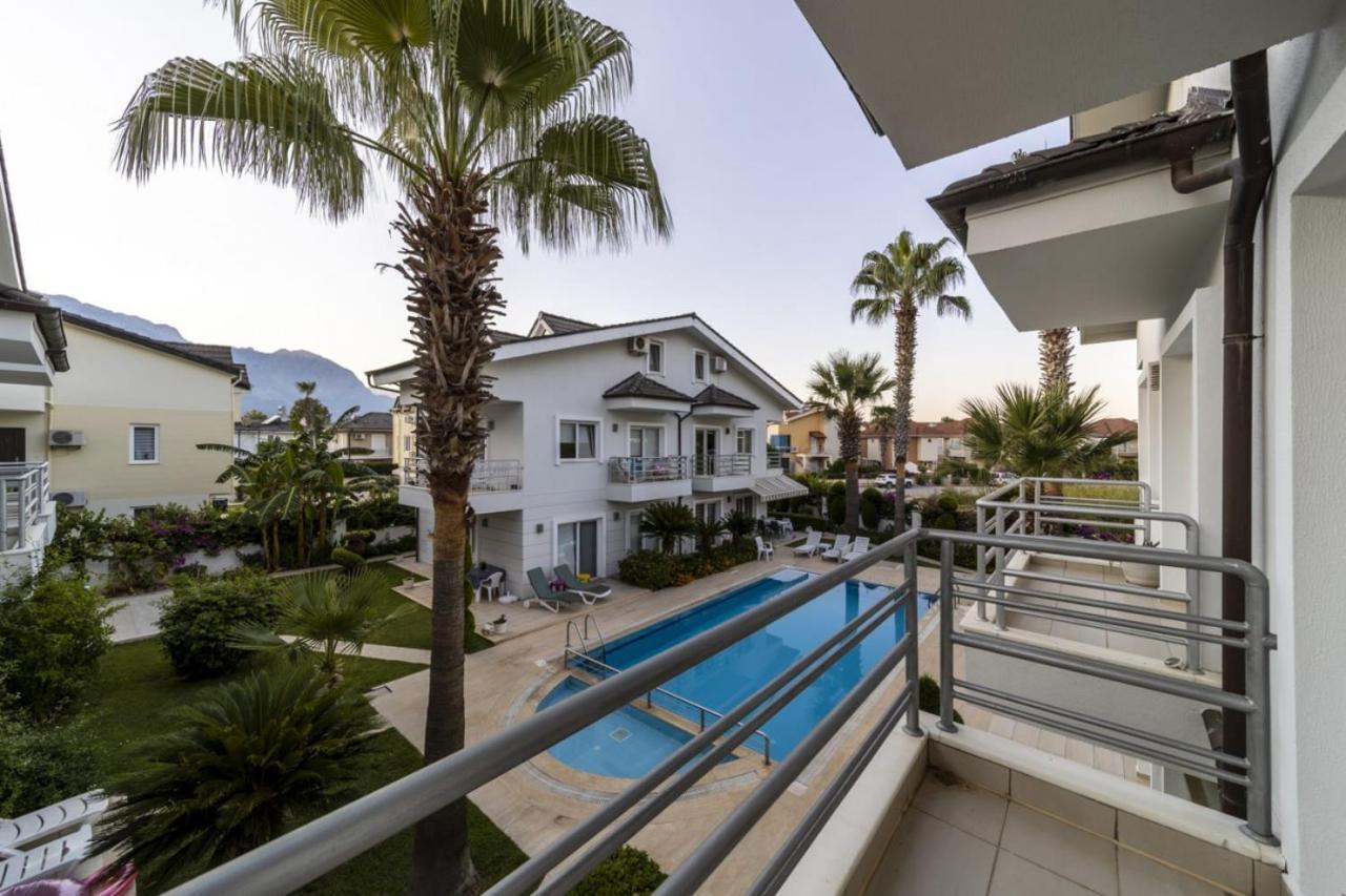 With Garden And Pool In Kemer Villa